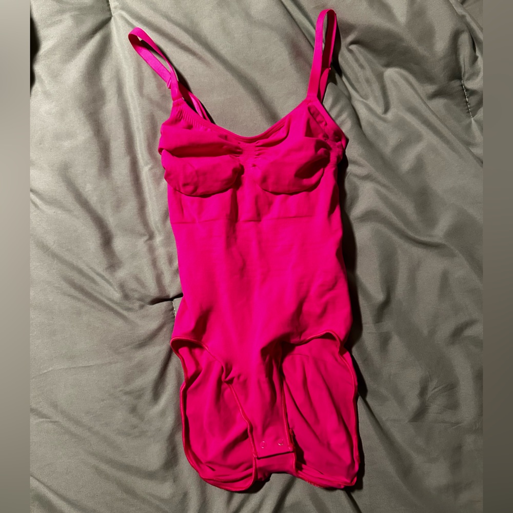 SKIMS brief bodysuit L/XL, NWOT